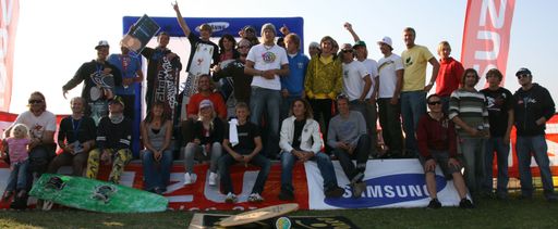  Isuzu und Samsung MP3 präsentierten die österreichischen Meisterschaften im  Kite- und Windsurfen
http://pressefotos.at/m.php?g=1&u=1&dir=200809&e=20080927_k&a=event