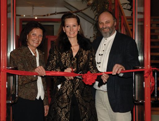 Vorschau Bild von Neues celebrity centre für scientology in Wien eröffnet - Bandschneidung Eröffnung CC