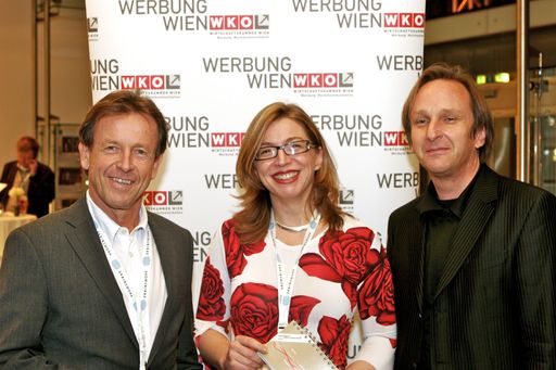 BILD zu OTS - Das Euroforum: communication-Team zeigt sich erfreut über die gelungene Veranstaltung: Fachgruppen-Obmann und Gastgeber Karl Javurek, Organisatorin Selma Prodanovic und Initiator Konrad Maric