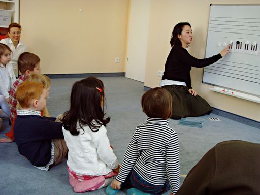 Vorschau Bild von Musical Munchkins Gründerin Isabella Cho-Tabibian
