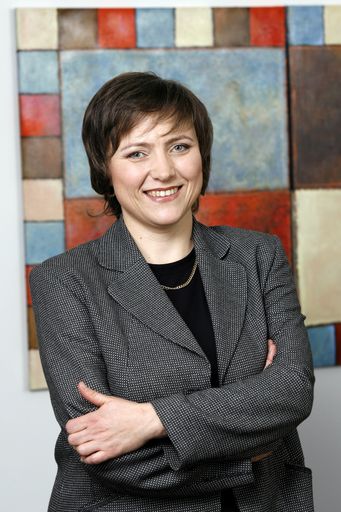 Der weltweit führende Gesundheitskonzern VAMED beruft mit Wirkung per 01.01.2009 Frau MMag. Andrea Raffaseder in den Vorstand. Frau Raffaseder folgt in dieser Funktion Herrn Mag. Wolfgang Nölscher nach und wird die internationalen Gesundheitsprojekte der VAMED-Gruppe verantworten.