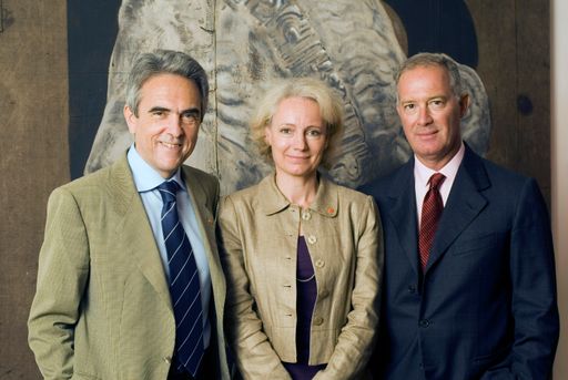 Vorschau Bild von Im Bild v.l.n.r.: Valerio Neri (Geschäftsführer Save the Children Italien), Charlotte Petri Gornitzka (Generalsekretärin der International Save the Children Alliance) und Francesco Trapani (Vorstandsvorsitzender der Bulgari Gruppe)