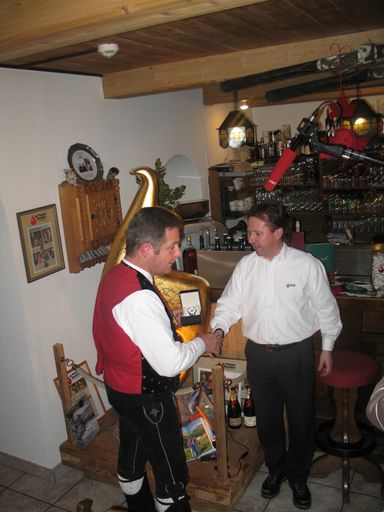 Vorschau Bild von Anlässlich ihres Aufrittes an der Waldweihnacht Wilder Kaiser in Söll, am 10.12.2008 vor 1500 begeisterten Zuschauern, wohnten die Kastelruther Spatzen im Mit Tiroler Herzblut Hotel Greil in Söll.