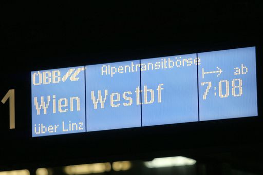  Seit  Sonntag, 14. Dezember 2008, fährt der IC 543 der ÖBB unter dem Namen "Alpentransitbörse" von Salzburg nach Wien