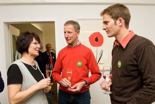 Vorschau Bild von Von li. nach re.: Mag. Andrea Sartori (Gesellschafterin Sartori & Thaler), Franz Wegscheider (Finanzvorstand Stubaier Gletscherbahn), Mag. Reinhard Klier (Vorstand Stubaier Gletscherbahn)