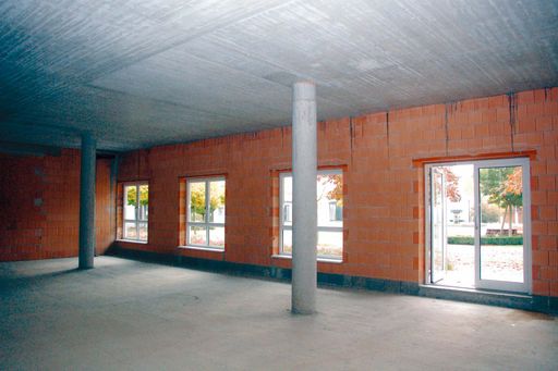 Vorschau Bild von Das Objekt mit 250 m2 in der Ausbaustufe Edelrohbau ist ganz individuell gestaltbar.