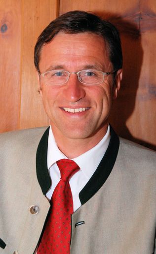 Bild zu TP/OTS: Josef Margreiter, GF der Tirol Werbung, lädt die Journalisten, die bei der alpinen Ski-WM in Val d'Isere vor Ort sind, herzlich zum Journalistenabend am Mittwoch, 4. Februar, im Tirol Berg im Herzen von Val d'isere ein. Beginn: 20 Uhr.