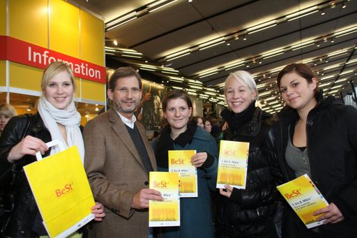 BM Johannes Hahn besucht BeSt (1)