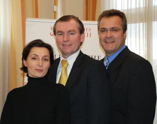  Im Bild v.l.n.r.: Sylvia Petz, Toni Mörwald und Harald E. Meyer