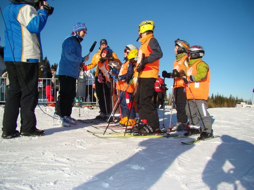 Vorschau Bild von Das nur eine Autostunde von Wien entfernte beliebte Familienskigebiet begeistert mit zu 100 % beschneiten Pisten Anfänger und Genussskifahrer.