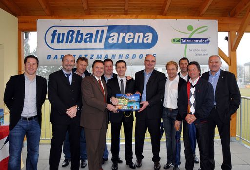 Vorschau Bild von Es war eine große Ehre für das A*V*I*T*A ****Superior Thermen Wellness Hotel, sowohl die Bundesligatrainer und Sportdirektoren als auch Bundesligavorstand Georg Pangl zu einer Tagung begrüßen zu dürfen.
