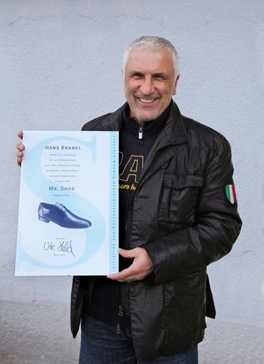  Hans Krankl (Mr. Shoe). Weitere Bilder unter:
http://pressefotos.at/m.php?g=1&u=1&dir=200904&e=20090403_s&a=event