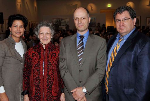 Talespin - Interkulturelles Schüler-Musiktheaterprojekt - Kick of im Leopold Museum - v.l.n.r.: Mag.Sonja Kato-Mailath-Pokorny (Gemeinderätin Wien), Dr. Elisabeth Leopold (Leopold Museum), Dir. Mag. Maher Nasser (Informationsdienst der Vereinten Nationen, Wien), Mag. Steve Labensky (PR-Abteilung, U.S. Embassy)
http://pressefotos.at/m.php?g=1&u=38&dir=200904&e=20090422_m&a=event