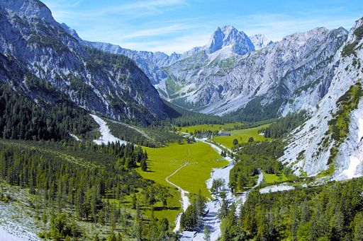 Am 12. September laden die Olympiaregion Seefeld und der Achensee Tourismus zum traditionsreichen Karwendelmarsch.