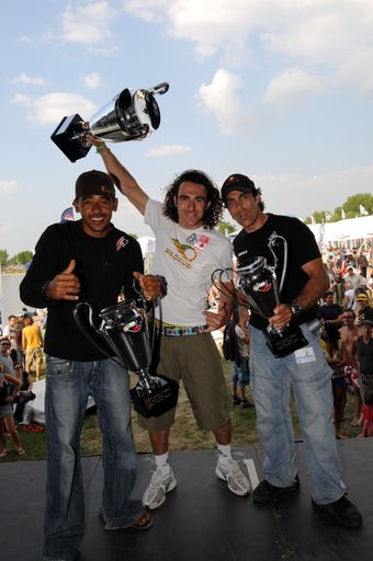 Vorschau Bild von Sieger EFPT Freestyle Classix (v.l.n.r.): Tonky Frans (NB), Nicolas Akgazciyan (FRA), Raimondo Gasperini (ITA).