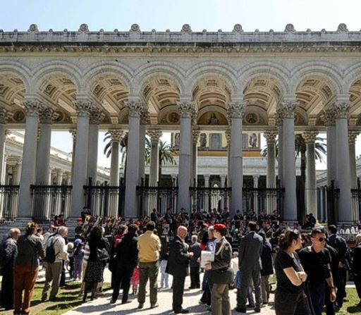 Benefizkonzert der Gardemusik vor der Basilika St. Paul vor den Mauern