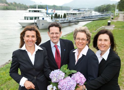  v.l.n.r.: Mag. Birgit Brandner-Wallner, GF Donau Schiffsstationen GmbH; Christoph Madl, GF Niederösterreich-Werbung; Wirtschaftslandesrätin Dr. Petra Bohuslav; Mag. Barbara Mosser-Brandner, GF BRANDNER Schiffahrt