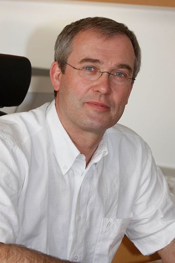 Prim. Dr. Michael Hessinger, Ärztlicher Direktor der Privatklinik Graz Ragnitz, freut sich über die ISO-zertifizierte Endoskopie in seinem Hause