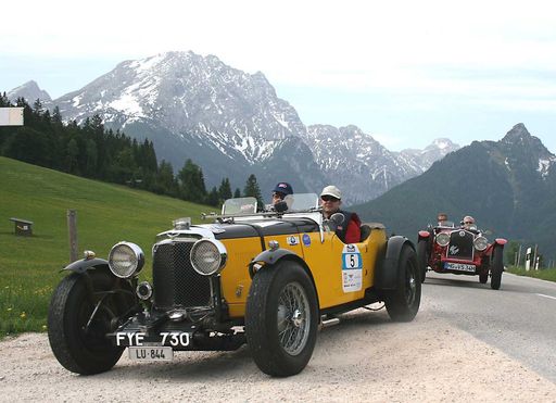 22. Kitzbüheler Alpenrallye: Die schönsten Automobilklassiker aus vergangenen Jahrzehnten auf den schönsten Bergstraßen der Alpen.