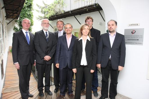 Österreichischer Medienrat, von links nach rechts:  Frank Bock, Generalsekretär; Marius Perger, Univ.Prof. DDr. Heinz Mayer, Vorsitzender; Albert Malli, Mag. Dr. Silvia Ettl-Huber, Rüdiger Landgraf, DI Gerald Bäck.