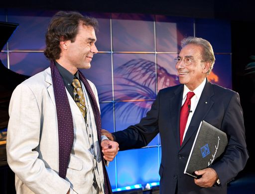  Im Bild v.l.n.r.: Dr. Philipp Daniel Merckle im Austausch mit Dr. Ibrahim Abouleish, Träger des Alternativen Nobelpreises.