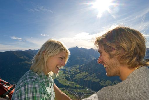 Ab 1. Juli lassen Nächtigungsgäste im Alpbachtal Seenland ihre Geldbörse stecken, denn dann gibt es die 'Alpbachtal Seenland Card' mit vielen Gratisleitungen und Vergünstigungen.