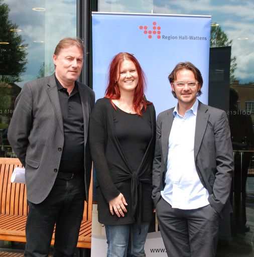 Ermöglichten "Tirolhoch9" (von links nach rechts): Dr. Christian Margreiter (Obmann TVB Region Hall-Wattens), Irene Girkinger (Dramaturgie sommer.theater.hall) und Alexander Kratzer (künstlerischer Leiter sommer.theater.hall).