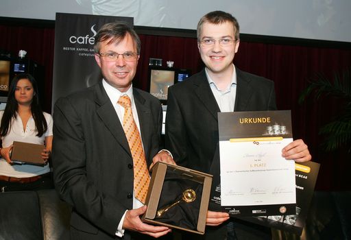 café+co Geschäftsführer Mag. Gerald Steger mit Österreichs Staatsmeister Mag. Clemens Appl