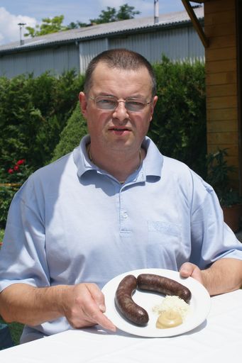 Vorschau Bild von Die Fleischhauerei Tschürtz besteht bereits seit 1961. Tradition und.lokale Spezialitäten sowie hochwertige regionale Produkte sind ebenso.selbstverständlich wie überlieferte Rezepte.