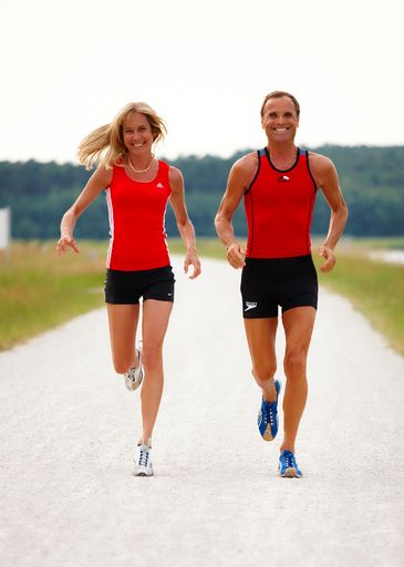 Vorschau Bild von "Foreveryoung" Hotels arbeiten nach dem Erfolgsprogramm des Fitnesspapstes Ulrich Strunz und haben es sich zur Aufgabe gemacht nach dem Prinzip von "Foreveryoung" mit den Gästen ihren Aufenthalt zu gestalten.