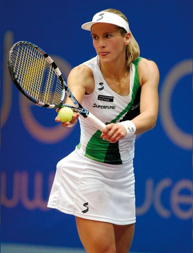 Vorschau Bild von Die Nürnberger Versicherungsgruppe ist neuer Sponsor des mit 220.000 Dollar dotierten WTA-Turniers "Nürnberger Gastein Ladies", das vom 18. bis zum 26. Juli in Bad Gastein stattfindet.