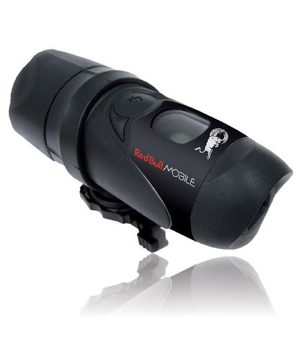 Vorschau Bild von Die Red Bull MOBILE Bluetooth Sports Action Cam AC-1  lässt sich nahezu überall befestigen und bietet die Möglichkeit, spektakuläre Bilder via Bluetooth aufs Handy zu übertragen und - wenn man möchte - direkt im Web zu veröffentlichen. Extra zu Red Bull X-Alps gibt es ein spezielles Angebot: Die Red Bull MOBILE Bluetooth Sports Action Cam AC-1 ist bis 14. August für nur 99 Euro erhältlich.