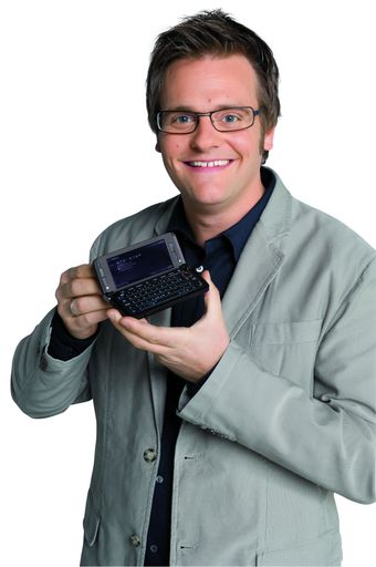 Hartlauer, der größte Handyanbieter Österreichs mit allen Netzbetreibern unter einem Dach, stellt seit kurzem seinen 3 Mio. Stammkunden kostenlos einen Online-Dienst zur Sicherung von Handykontakten zur Verfügung.