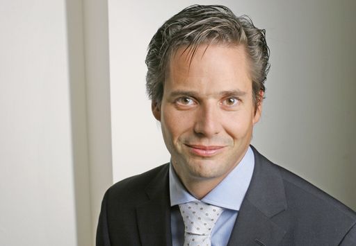 Vorschau Bild von Mag. Bernd Winter (36) startete seine Karriere bei der BDO Auxilia Treuhand GmbH in 1998. Im Jahr 2000 absolvierte Mag. Winter einen einjährigen Auslandsaufenthalt bei BDO Seidman in den USA, bei dem er internationale Erfahrungen sammeln konnte.