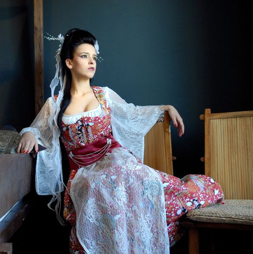 Model Japan in Love, ein Traum wird wahr - edel und fein, unschuldig und doch erotisch.