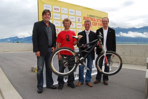 v.l.n.r: Christoph Stock (Innsbruck Tourismus), Christian Piccolruaz (Verein Trail Solutions), Sportstadtrat Christoph Kaufmann und Wolfgang Teix (Sportamt Innsbruck)