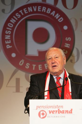 Vorschau Bild von Festakt 60 Jahre Pensionistenverband Österreichs, 17.9.2009 Design Center Linz - PVÖ Praesident Karl Blecha: "Wir werden gemeinsam mit den Jungen Oesterreich sozial noch gerechter machen!"