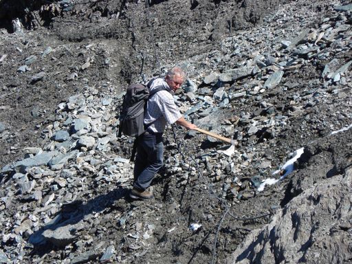 Ohne ehrenamtliche Wegebetreuer sieht der Alpenverein den Fortbestand des Wegenetztes gefährdet.