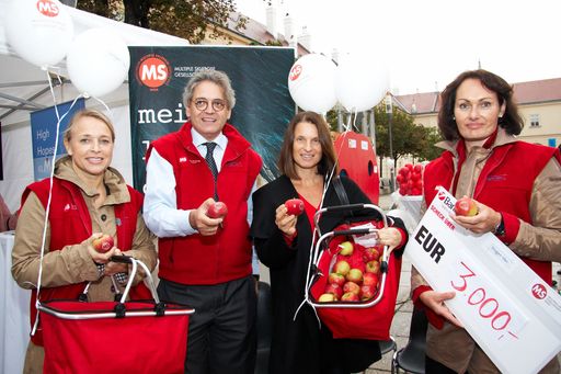 im Bild v.l.n.r. Johanna Friedl-Naderer (GF Biogen Idec Österreich), Univ.Prof.Dr. Karl Vass (Präsident der MS-Gesellschaft Wien), Barbara Stöckl (ORF-Moderatorin) und Mag. Ursula Hensel (GF MS-Gesellschaft Wien). http://pressefotos.at/m.php?g=1&u=43&dir=200910&e=20091002_m&a=event
