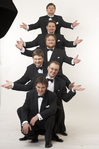  Die Tenöre des 21. Jahrhunderts: Alexander Bogdanov, Alexander Zakharov, Maxim Paster, Edward Semenov, Alexander Skvarko, Mikhail Urusov, Dmitry Sibirtsev