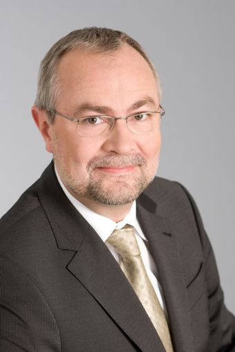 Vorschau Bild von Mag. Rudolf Fric, Geschäftsführer der BAWAG P.S.K. Leasing GmbH.