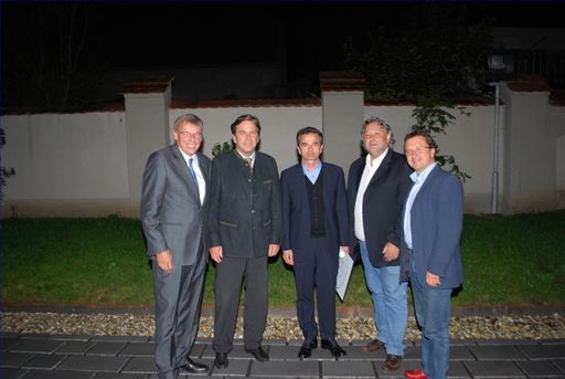 Vorschau Bild von LAbg. Günter Prutsch, LH Mag. Franz Voves, KR Bürgermeister Peter Merlini, Univ.-Prof. Dipl.-Ing. Arch. Hans Gangoly und Anton Vukan (Landesgeschäftsführer)