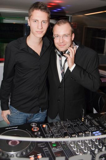  Der Einladung zum diesjährigen Agenturfest des Radiosenders Radio Energy folgten nicht nur Partner, Freunde und heimische Musikgrößen sondern auch zahlreiche Gäste aus der Marketing-, Werbe- und Medienbranche waren mit an Board.