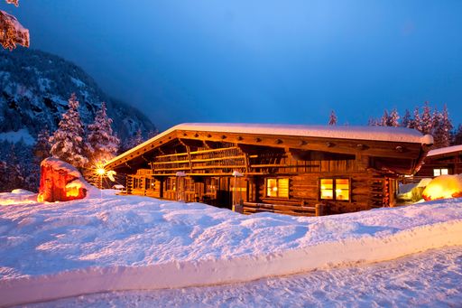 Vorschau Bild von Winterromantik am Alpengasthof am Feuerstein, Huben bei Längenfeld im Ötztal