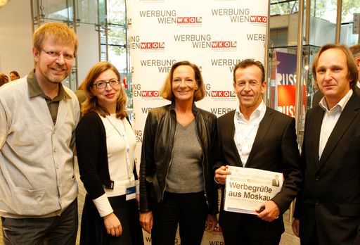  Im Bild v.l.n.r.: Dr. Peter Drössler (Obmann Fachverband Werbung Österreich), Selma Prodanovic (CEO Brainswork GmbH), Livia Klingl (Autorin und Journalistin), KR Karl Javurek (Obmann Fachgruppe Werbung Wien, Veranstalter Euroforum: communication), KR Konrad Maric (Initiator Euroforum: communication)