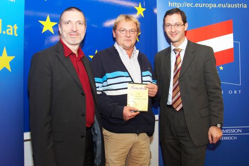 http://pressefotos.at/m.php?g=1&u=43&dir=200910&e=20091026_e&a=event -
Tag der offenen Tür im TREFFPUNKT EUROPA