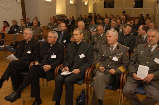 Am 28. und 29. Oktober 2009 fand in der Landesverteidigungsakademie in Wien die traditionelle Enquete des Instituts für Religion und Frieden statt.