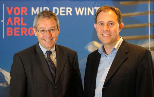  v.l.n.r.: Landesrat Mag. Karlheinz Rüdisser, Dir. Mag. Christan Schützinger)