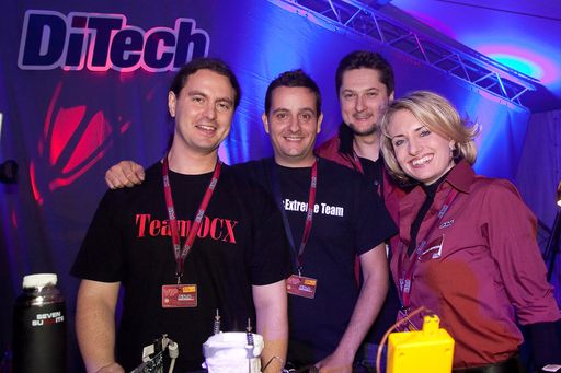 http://pressefotos.at/m.php?g=1&u=66&dir=200911&e=20091107_a&a=event
DiTech veranstaltete bei der Langen Nacht der Forschung 2009 die 1. Internationale Overclocking-Meisterschaft. Im Bild v.l.n.r.: Das Siegerteam aus Spanien, Damian Izdebski und Mag. Aleksandra Izdebska, Geschäftsführung und Gründer von DiTech.