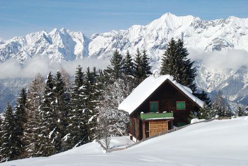  Ersten Pulverschnee schnuppern inmitten glitzernder Winterlandschaft - Vorweihnacht in der Silberregion Karwendel.